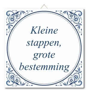 Tegeltje met hangertje: Kleine stappen, grote bestemming - De Tegeltjesfabriek